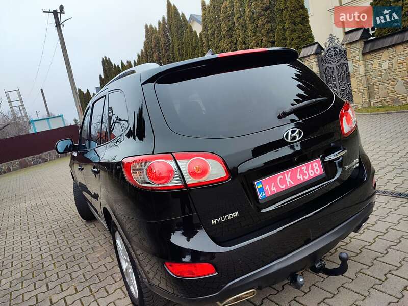 Позашляховик / Кросовер Hyundai Santa FE 2010 в Івано-Франківську