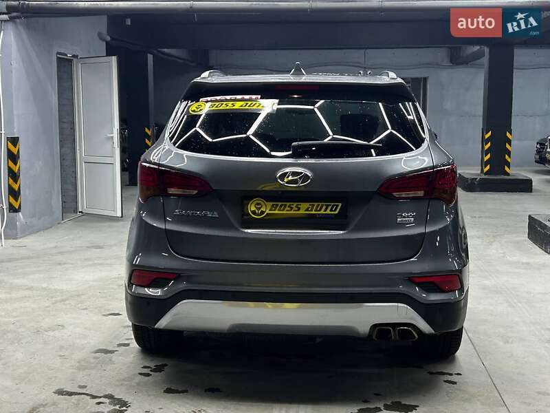 Позашляховик / Кросовер Hyundai Santa FE 2015 в Чернівцях