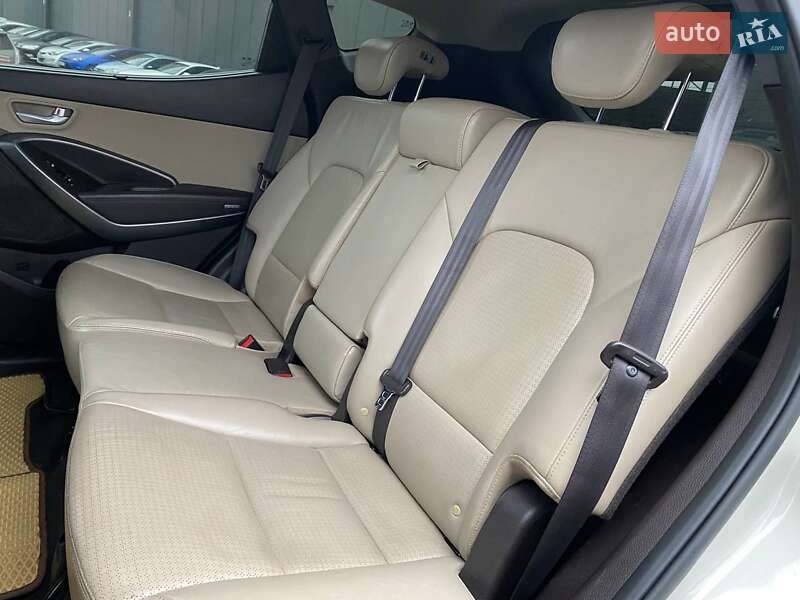 Позашляховик / Кросовер Hyundai Santa FE 2013 в Львові