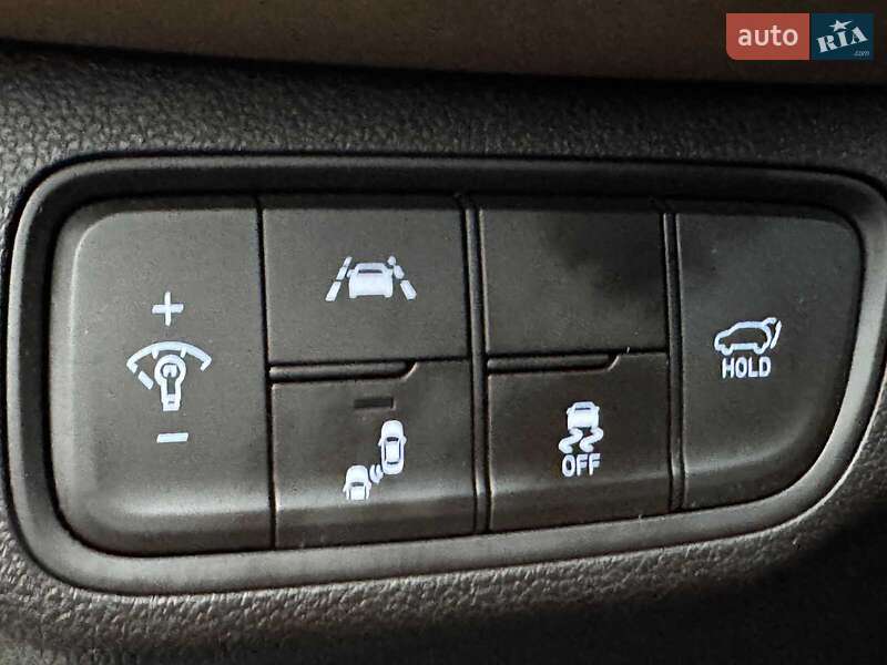 Внедорожник / Кроссовер Hyundai Santa FE 2019 в Киеве фото 39 Внедорожник / Кроссовер Hyundai Santa FE 2019 в Киеве