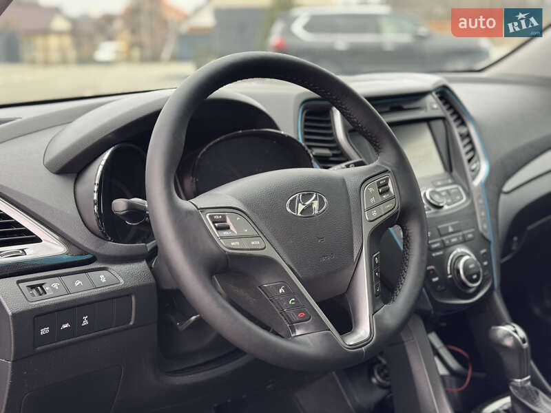 Позашляховик / Кросовер Hyundai Santa FE 2013 в Дубні