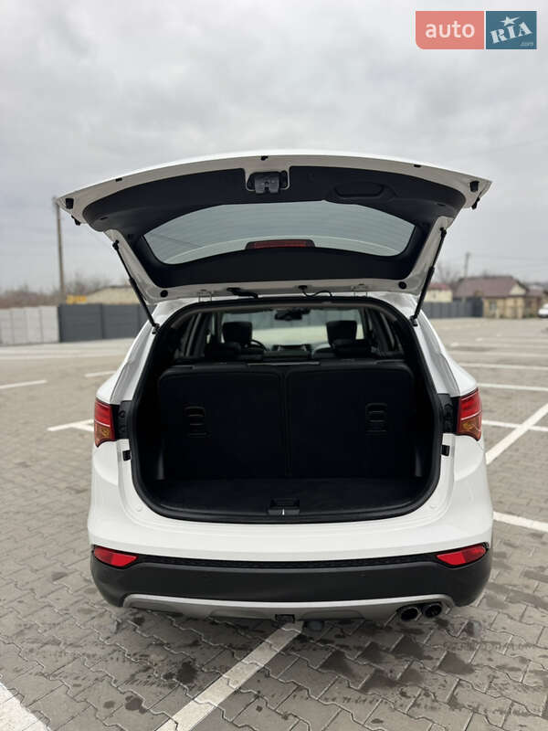 Позашляховик / Кросовер Hyundai Santa FE 2013 в Дубні