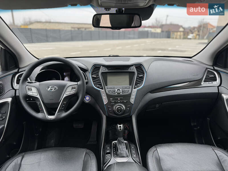 Позашляховик / Кросовер Hyundai Santa FE 2013 в Дубні