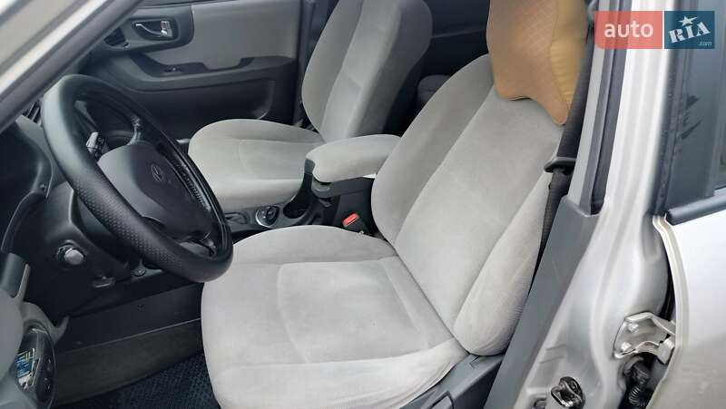 Внедорожник / Кроссовер Hyundai Santa FE 2006 в Харькове