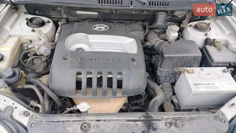 Внедорожник / Кроссовер Hyundai Santa FE 2006 в Харькове