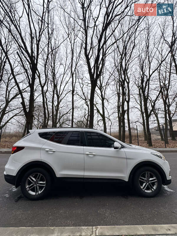 Позашляховик / Кросовер Hyundai Santa FE 2017 в Чернігові фото 8 Позашляховик / Кросовер Hyundai Santa FE 2017 в Чернігові