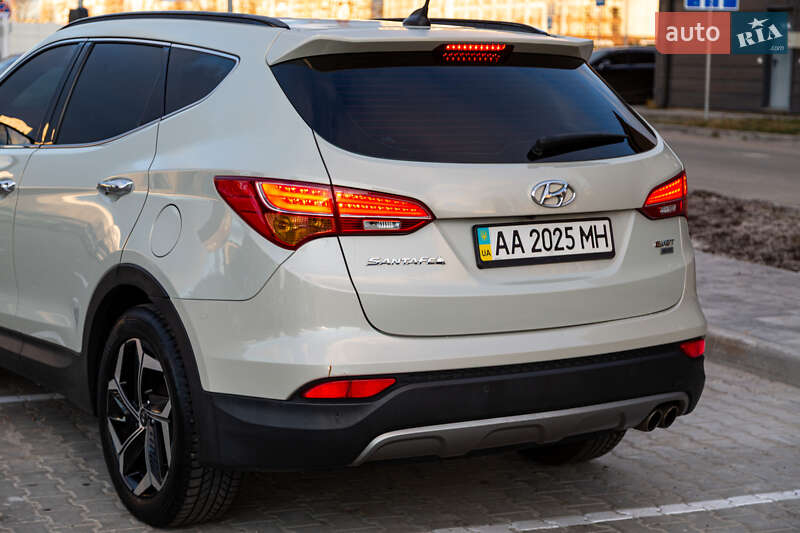 Позашляховик / Кросовер Hyundai Santa FE 2013 в Києві