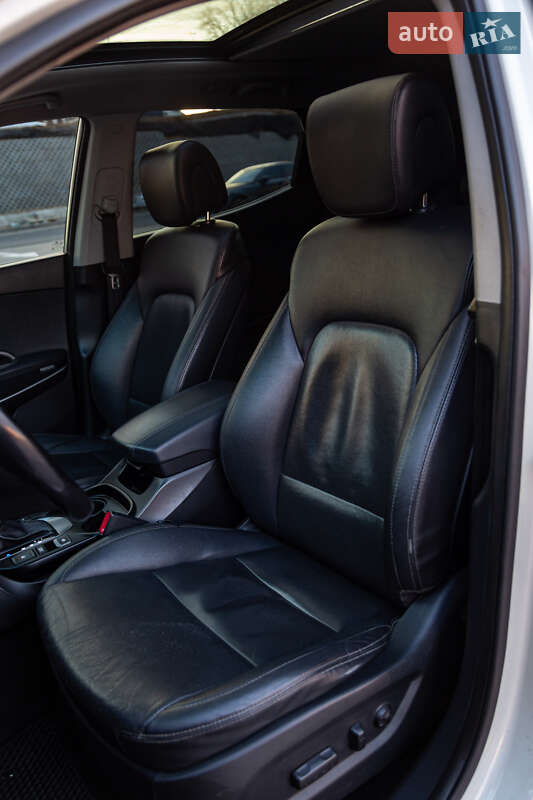 Позашляховик / Кросовер Hyundai Santa FE 2013 в Києві