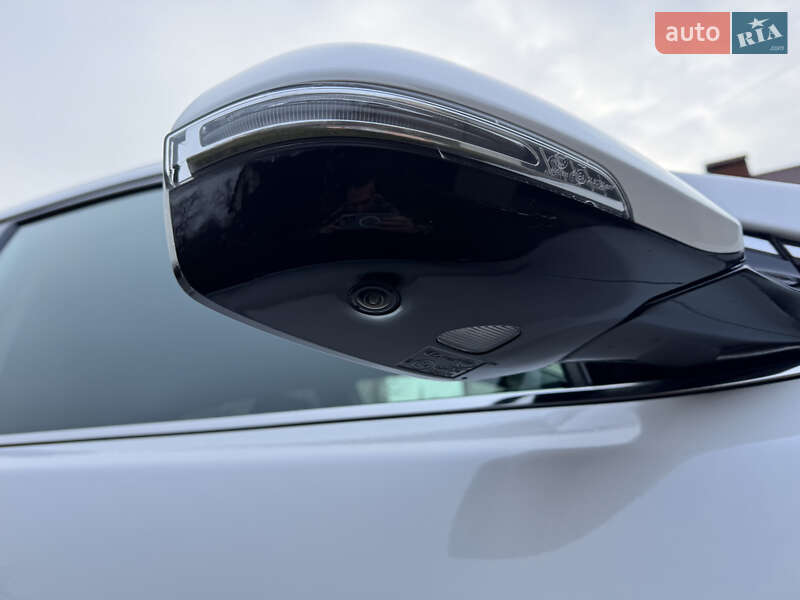 Позашляховик / Кросовер Hyundai Santa FE 2016 в Кам'янець-Подільському