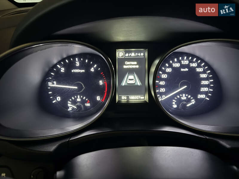 Позашляховик / Кросовер Hyundai Santa FE 2016 в Кам'янець-Подільському