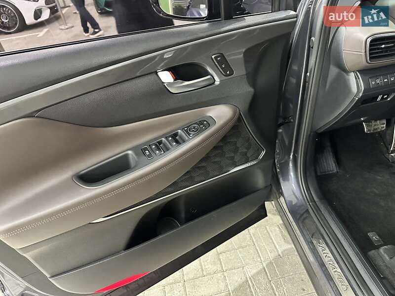 Позашляховик / Кросовер Hyundai Santa FE 2021 в Києві