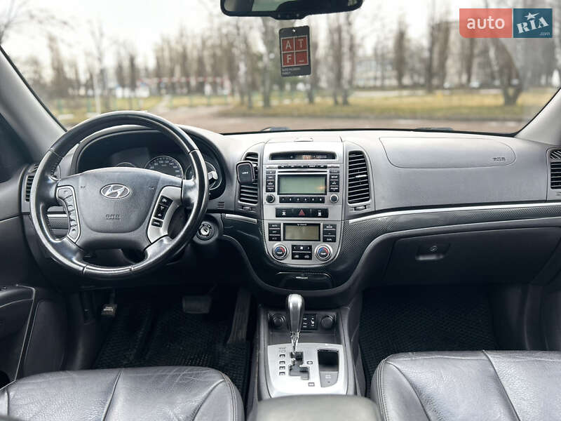 Внедорожник / Кроссовер Hyundai Santa FE 2011 в Житомире