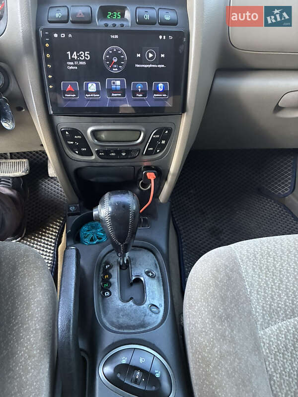 Внедорожник / Кроссовер Hyundai Santa FE 2004 в Дрогобыче