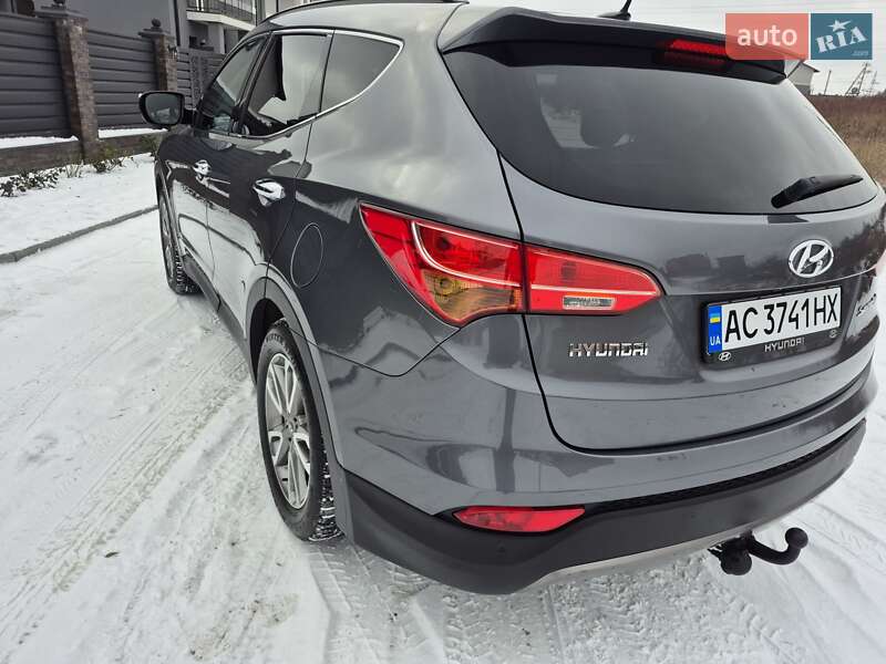 Позашляховик / Кросовер Hyundai Santa FE 2012 в Рівному