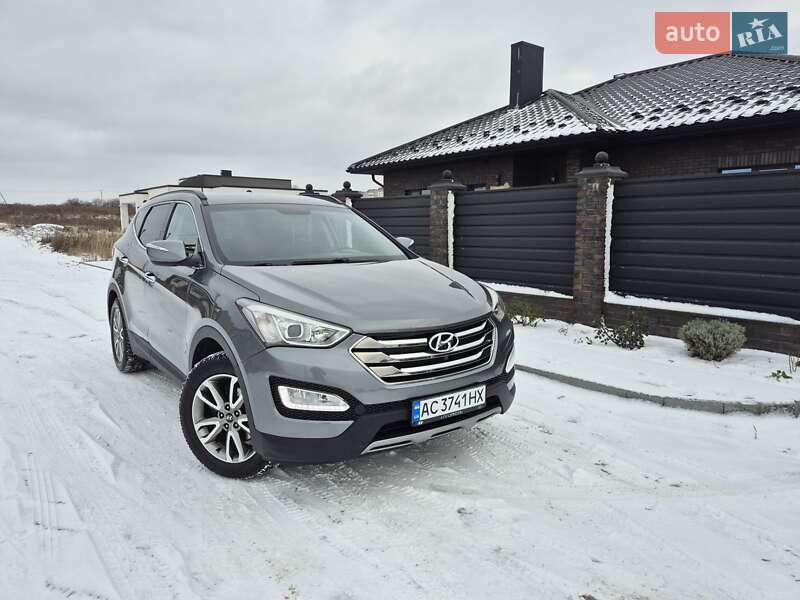 Позашляховик / Кросовер Hyundai Santa FE 2012 в Рівному