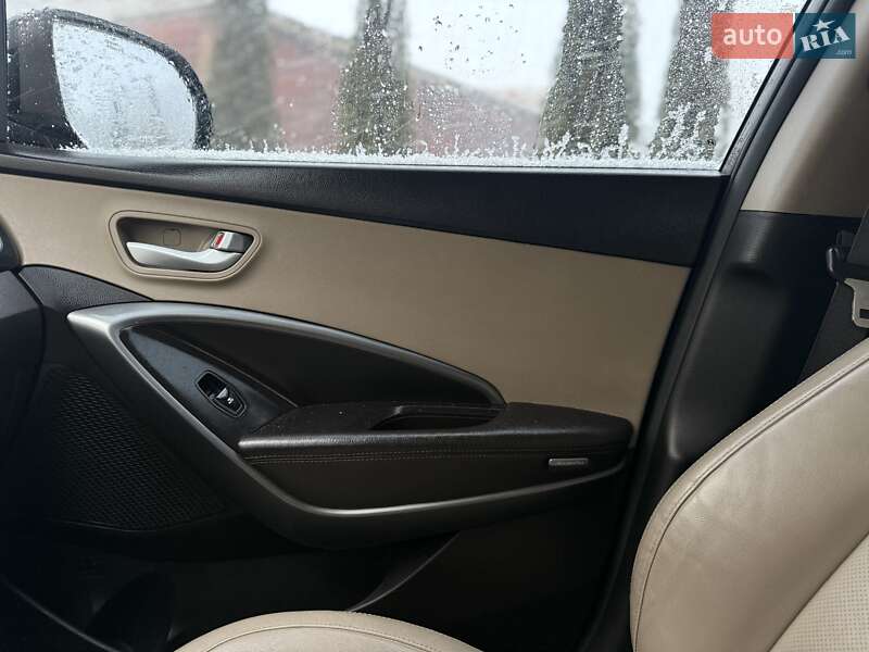 Позашляховик / Кросовер Hyundai Santa FE 2017 в Коломиї