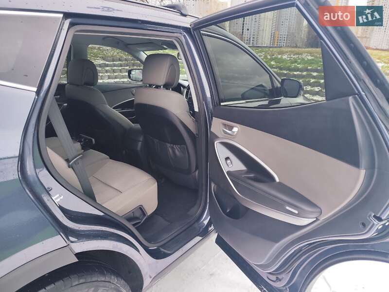 Позашляховик / Кросовер Hyundai Santa FE 2015 в Києві