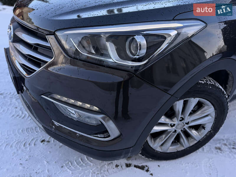 Позашляховик / Кросовер Hyundai Santa FE 2017 в Коломиї
