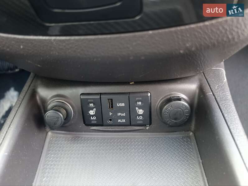 Позашляховик / Кросовер Hyundai Santa FE 2011 в Чернівцях фото 28 Позашляховик / Кросовер Hyundai Santa FE 2011 в Чернівцях