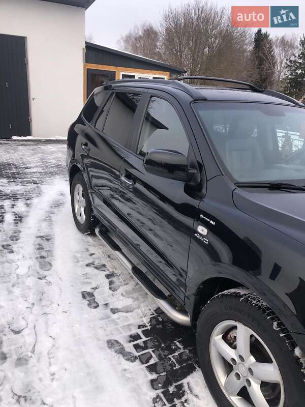 Позашляховик / Кросовер Hyundai Santa FE 2006 в Рівному