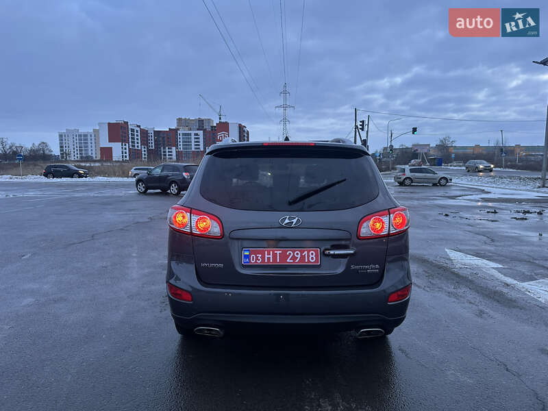 Внедорожник / Кроссовер Hyundai Santa FE 2010 в Луцке