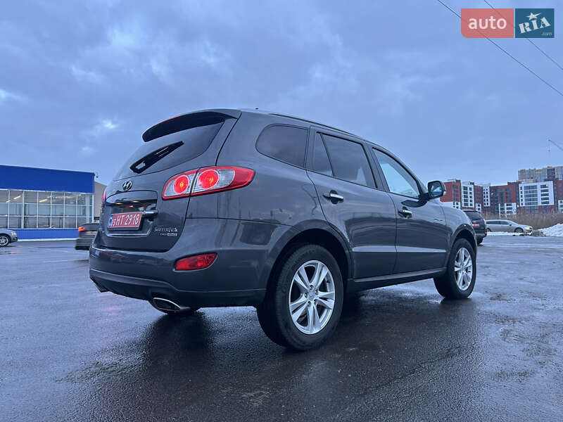 Внедорожник / Кроссовер Hyundai Santa FE 2010 в Луцке