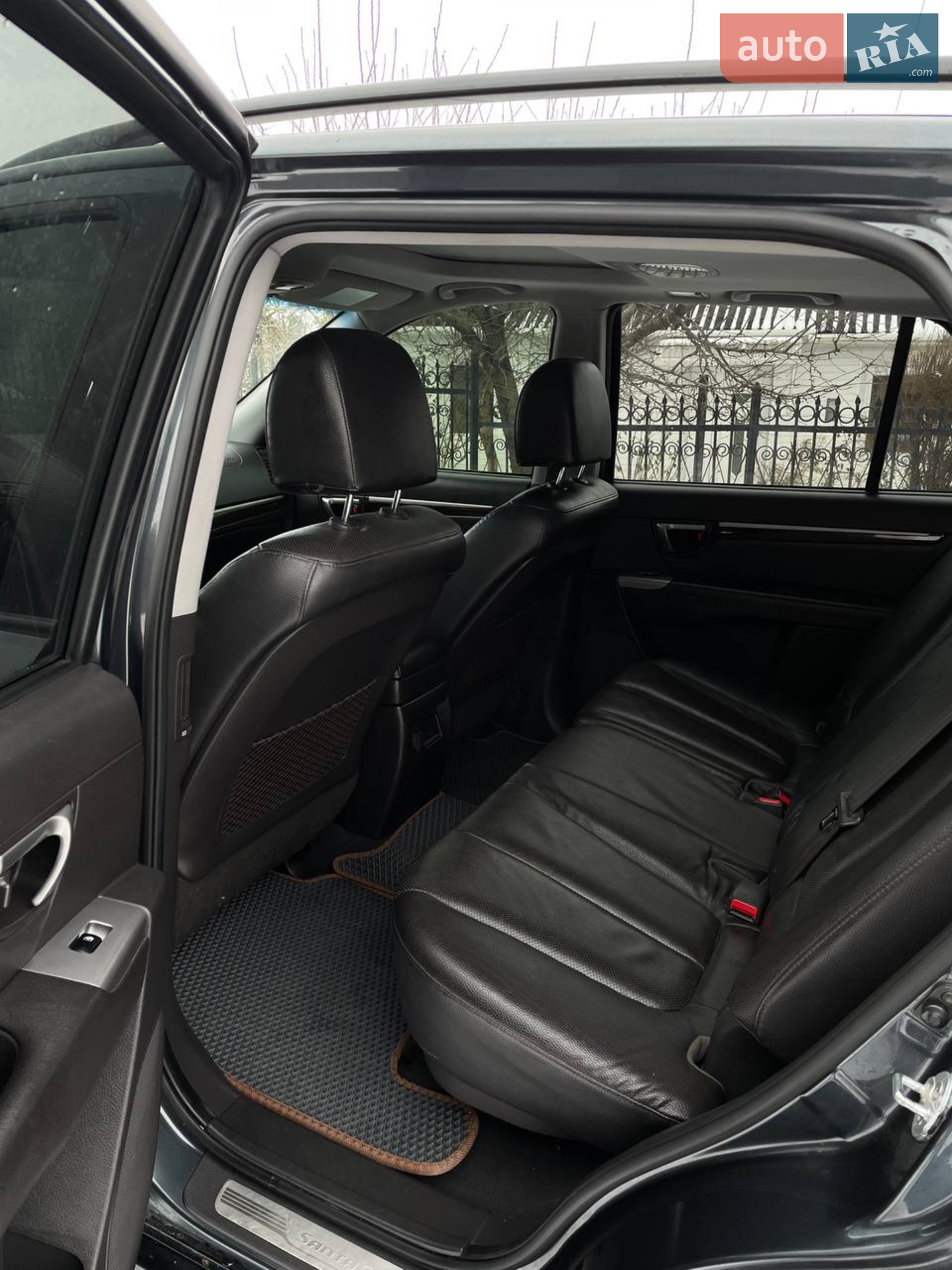 2011 Hyundai Santa Fe - мініатюра 9