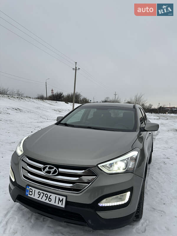 Внедорожник / Кроссовер Hyundai Santa FE 2013 в Кременчуге фото 3 Внедорожник / Кроссовер Hyundai Santa FE 2013 в Кременчуге