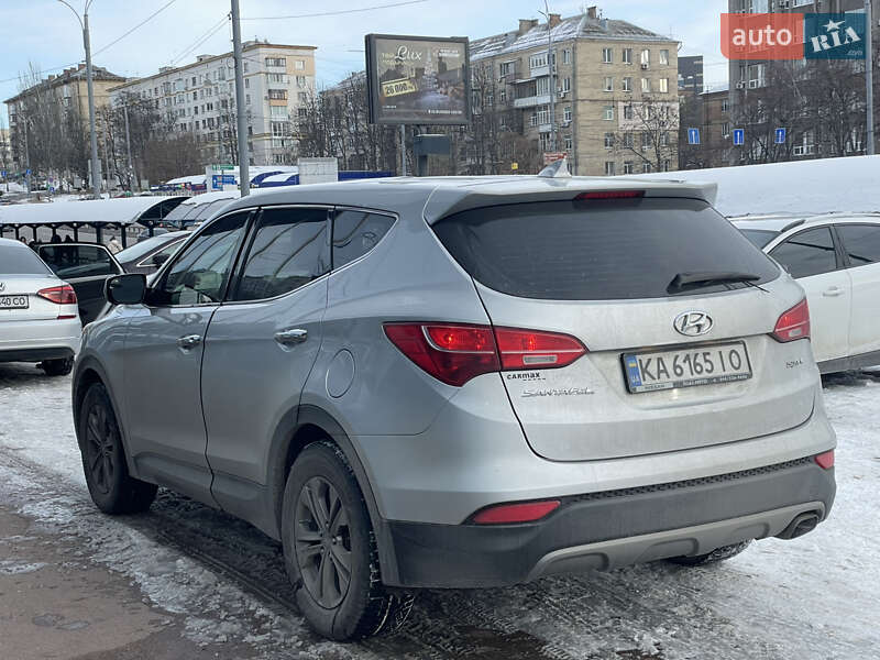 Внедорожник / Кроссовер Hyundai Santa FE 2015 в Киеве