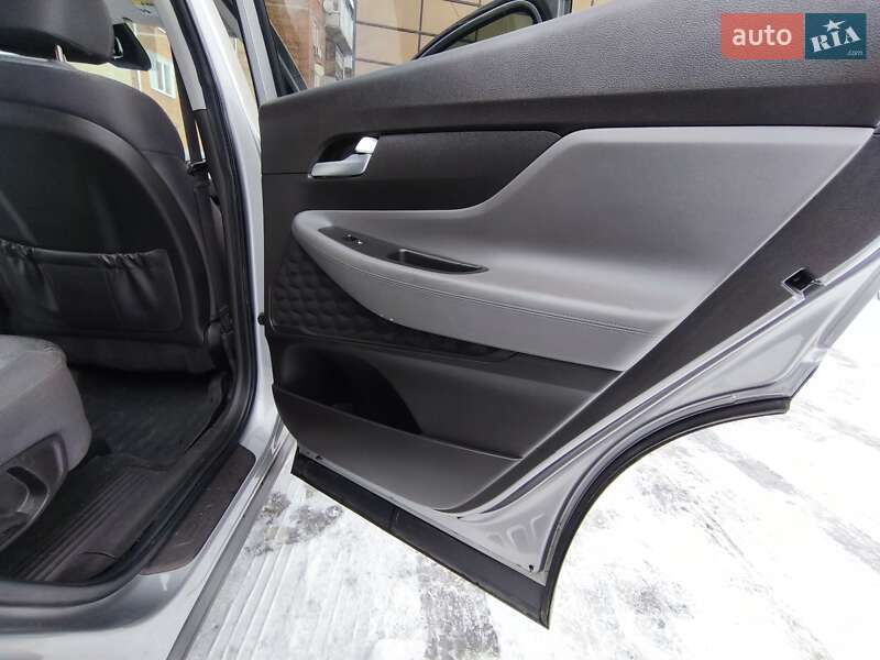 Позашляховик / Кросовер Hyundai Santa FE 2020 в Харкові