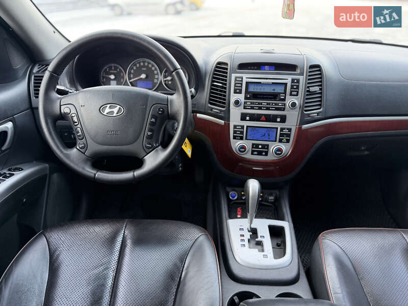 Внедорожник / Кроссовер Hyundai Santa FE 2008 в Ровно