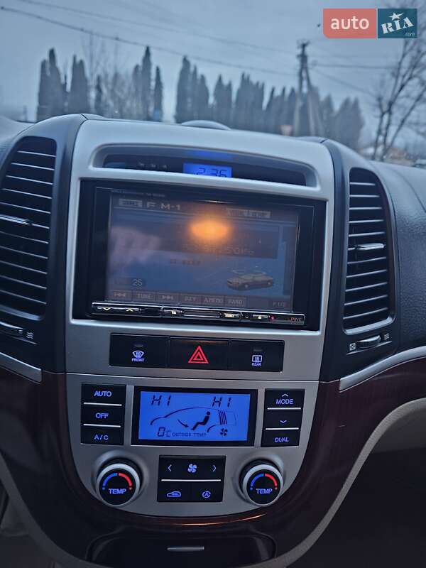 Позашляховик / Кросовер Hyundai Santa FE 2007 в Косові