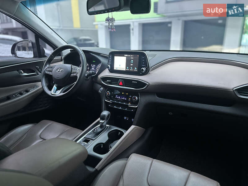 Внедорожник / Кроссовер Hyundai Santa FE 2018 в Днепре