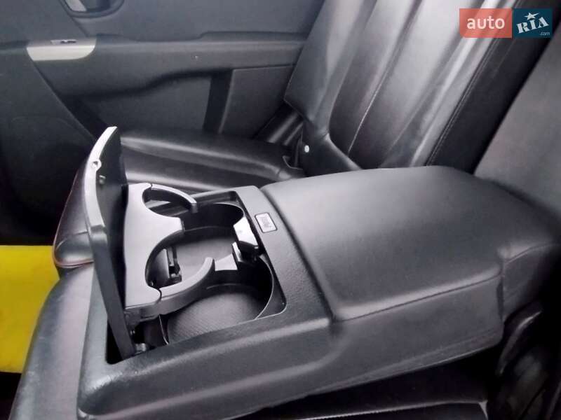 Внедорожник / Кроссовер Hyundai Santa FE 2008 в Киеве