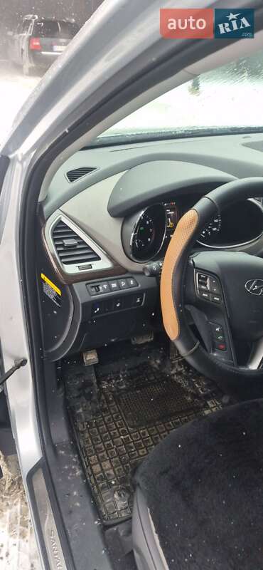 Внедорожник / Кроссовер Hyundai Santa FE 2016 в Хмельницком