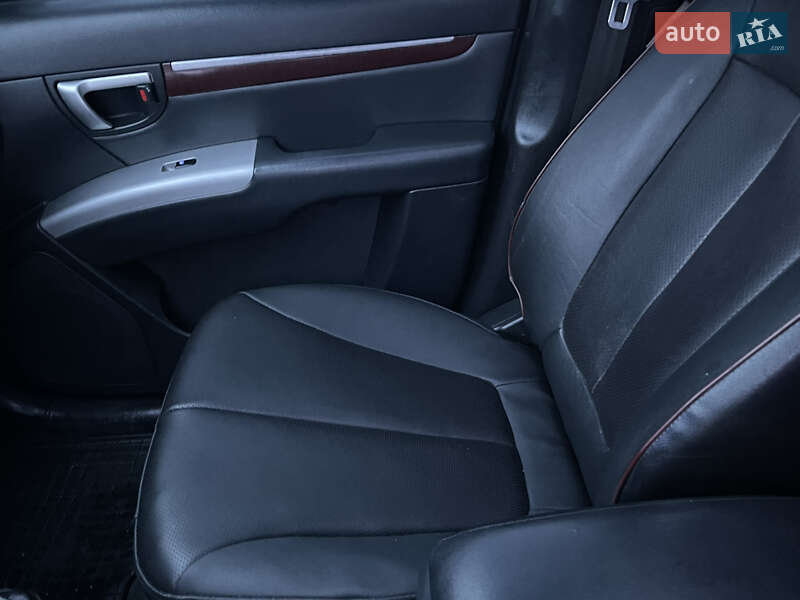 Внедорожник / Кроссовер Hyundai Santa FE 2009 в Мукачево