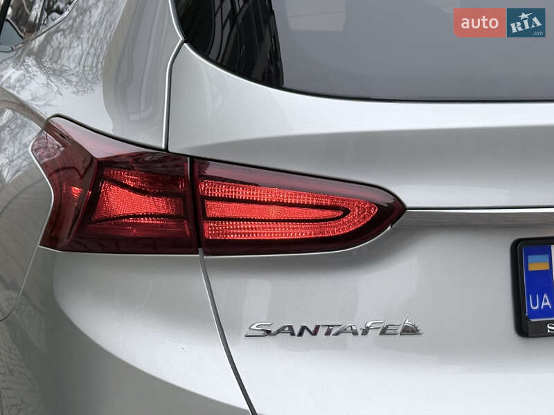 Внедорожник / Кроссовер Hyundai Santa FE 2019 в Одессе
