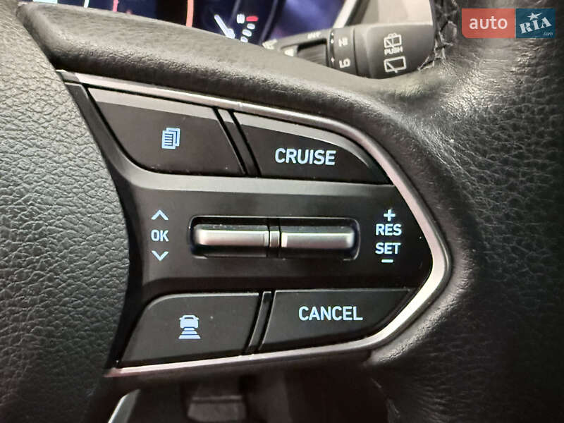 Внедорожник / Кроссовер Hyundai Santa FE 2019 в Одессе