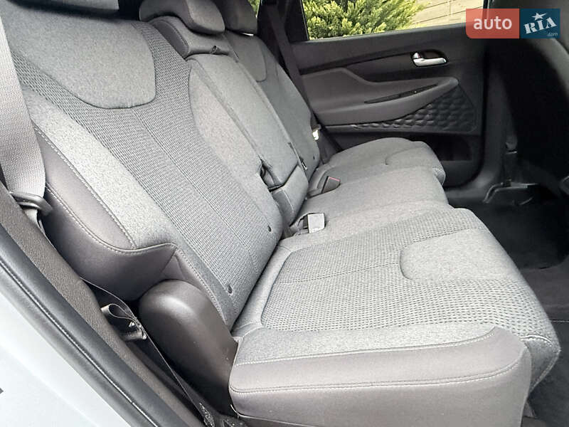 Внедорожник / Кроссовер Hyundai Santa FE 2019 в Одессе