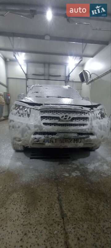 Внедорожник / Кроссовер Hyundai Santa FE 2009 в Шостке