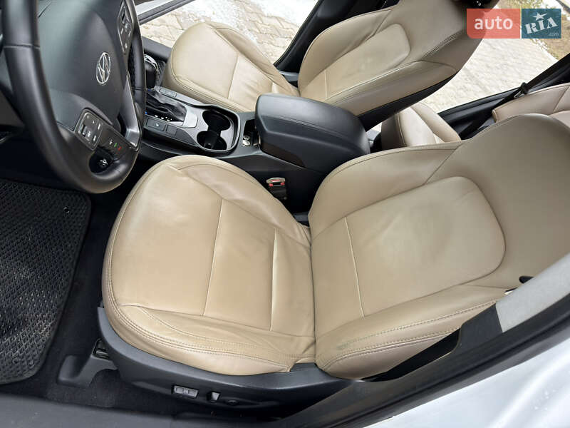 Внедорожник / Кроссовер Hyundai Santa FE 2013 в Одессе