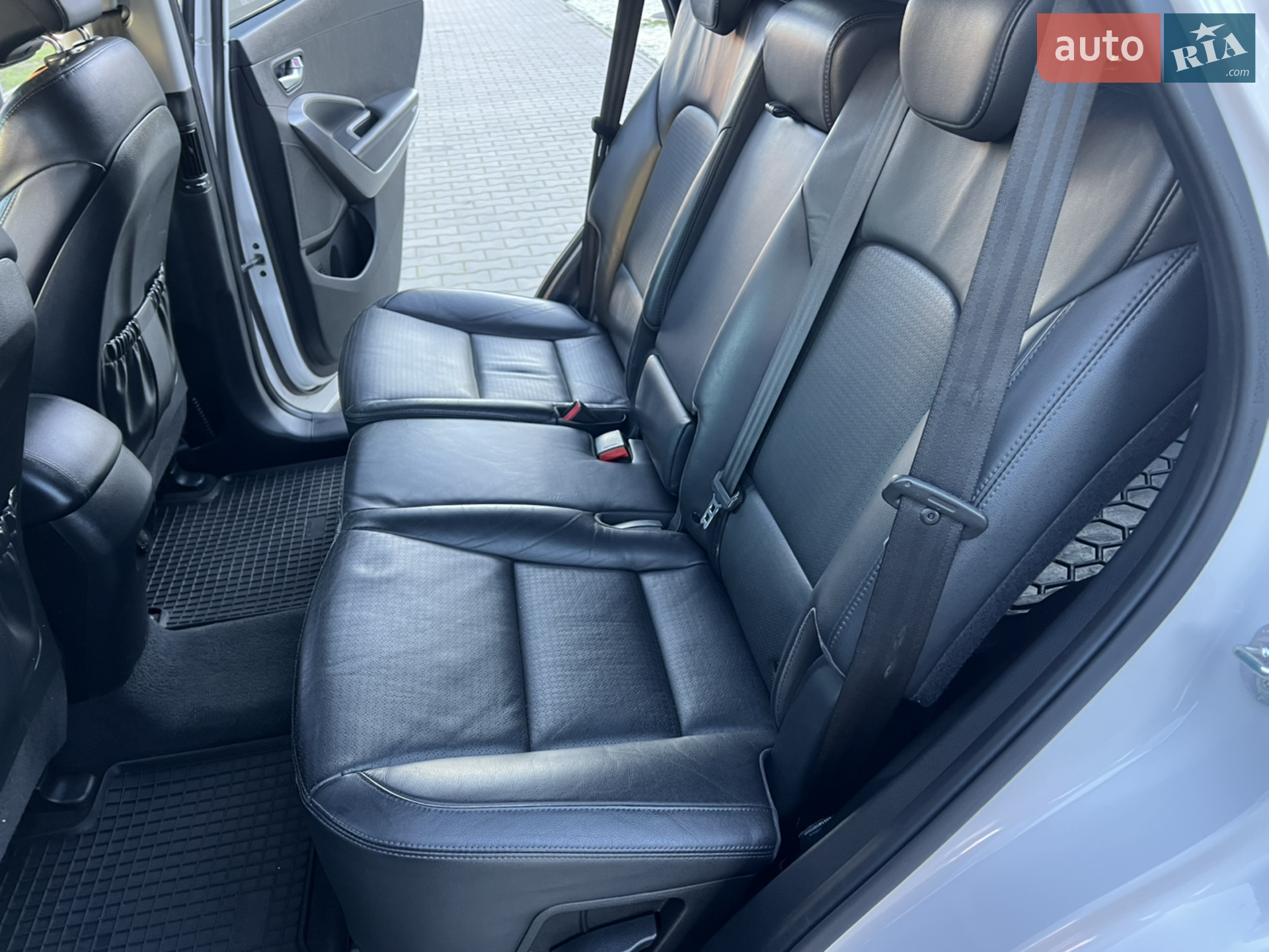 2013 Hyundai Santa Fe - мініатюра 16
