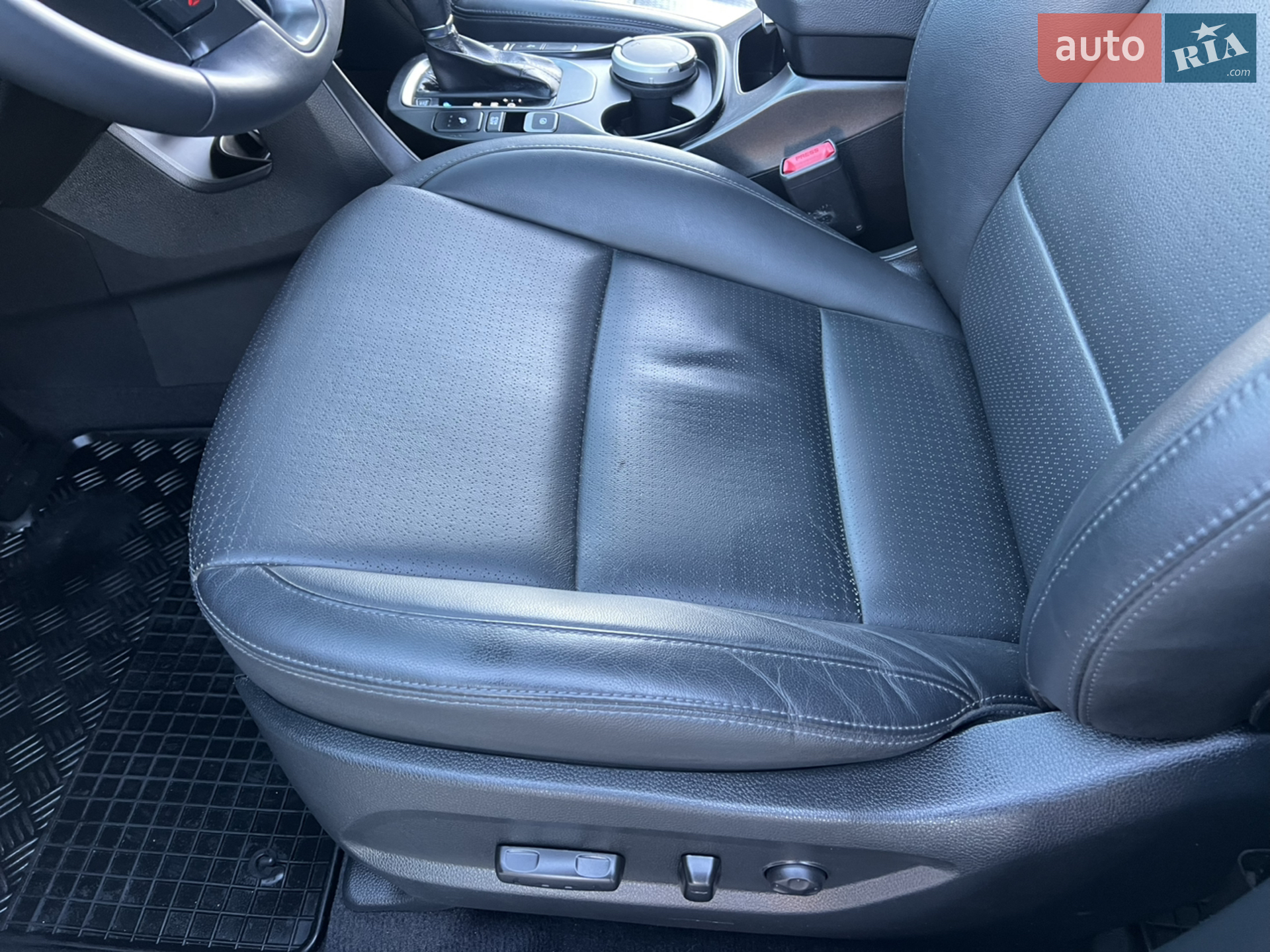 2013 Hyundai Santa Fe - мініатюра 18