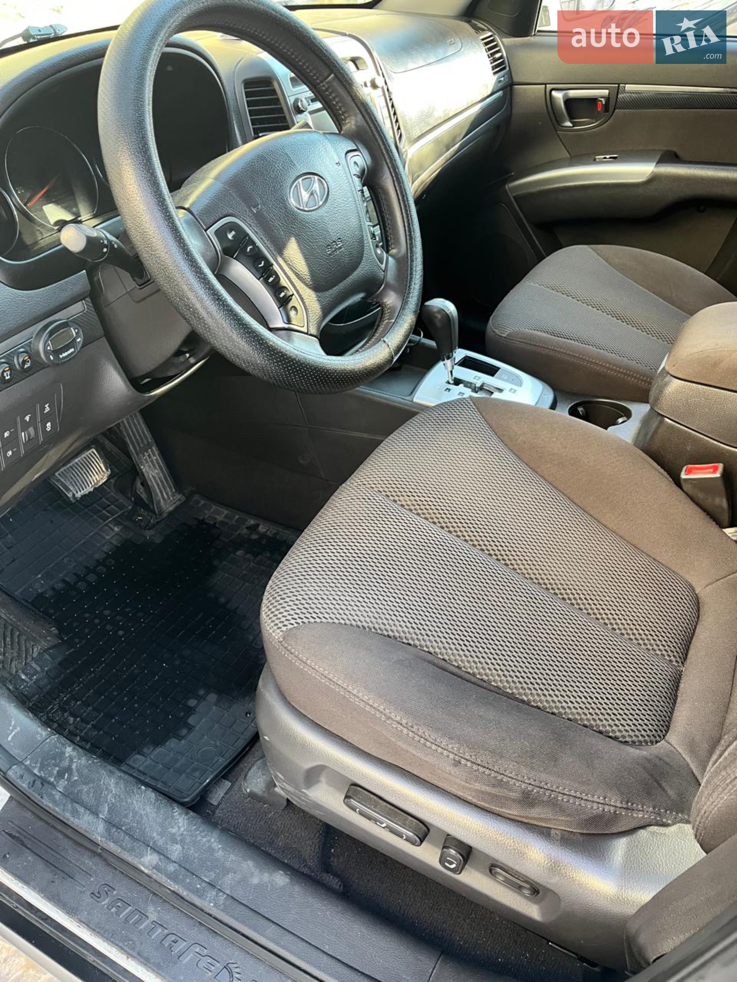 2011 Hyundai Santa Fe - мініатюра 21