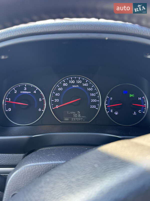 Внедорожник / Кроссовер Hyundai Santa FE 2010 в Луцке фото 36 Внедорожник / Кроссовер Hyundai Santa FE 2010 в Луцке