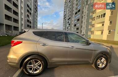 Внедорожник / Кроссовер Hyundai Santa FE 2016 в Харькове