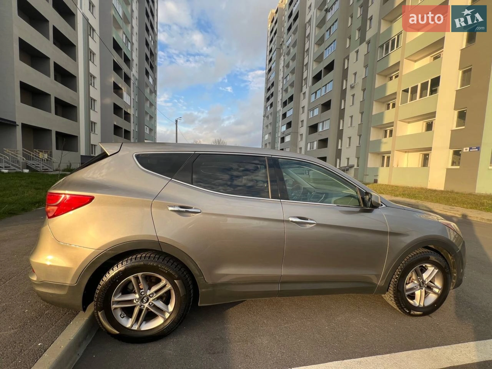 2016 Hyundai Santa Fe - мініатюра 5