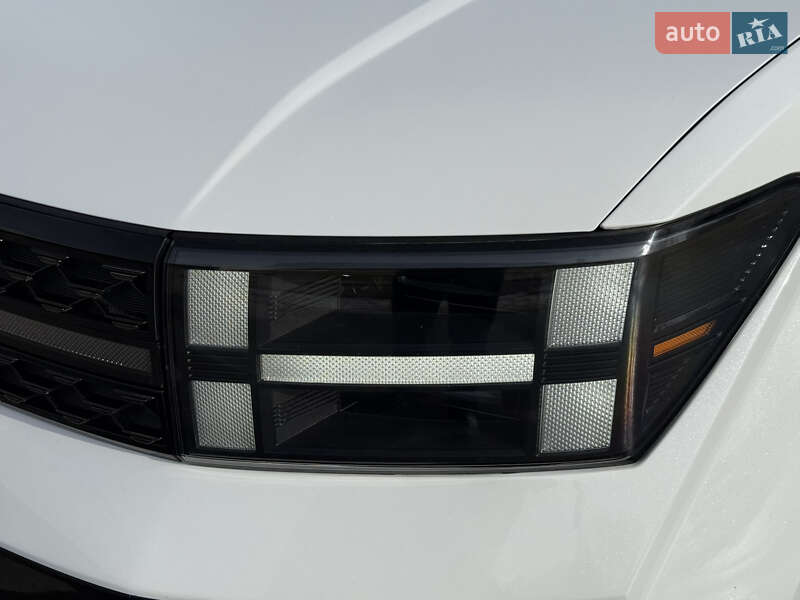 Внедорожник / Кроссовер Hyundai Santa FE 2024 в Киеве