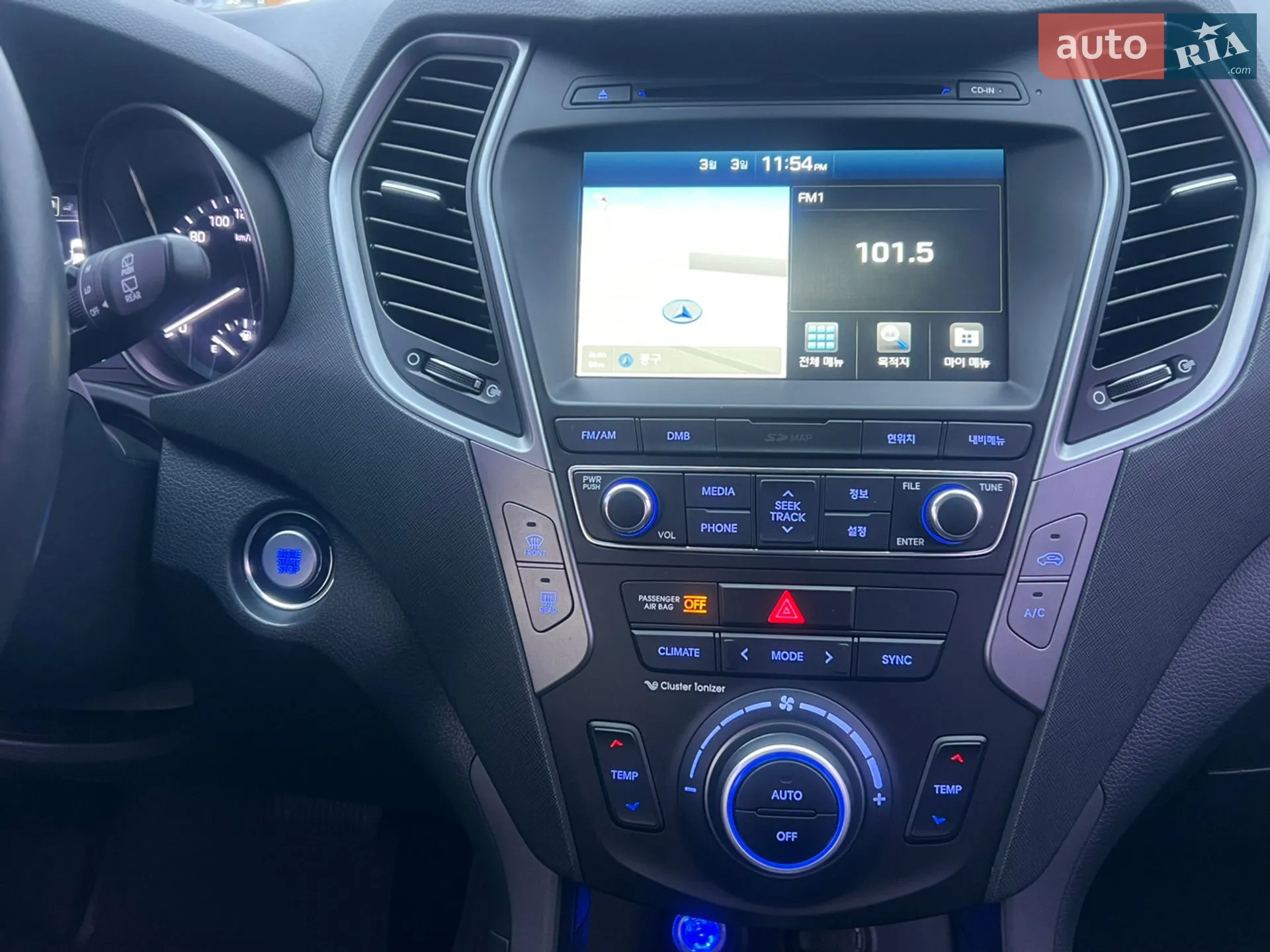 2016 Hyundai Santa Fe - мініатюра 29