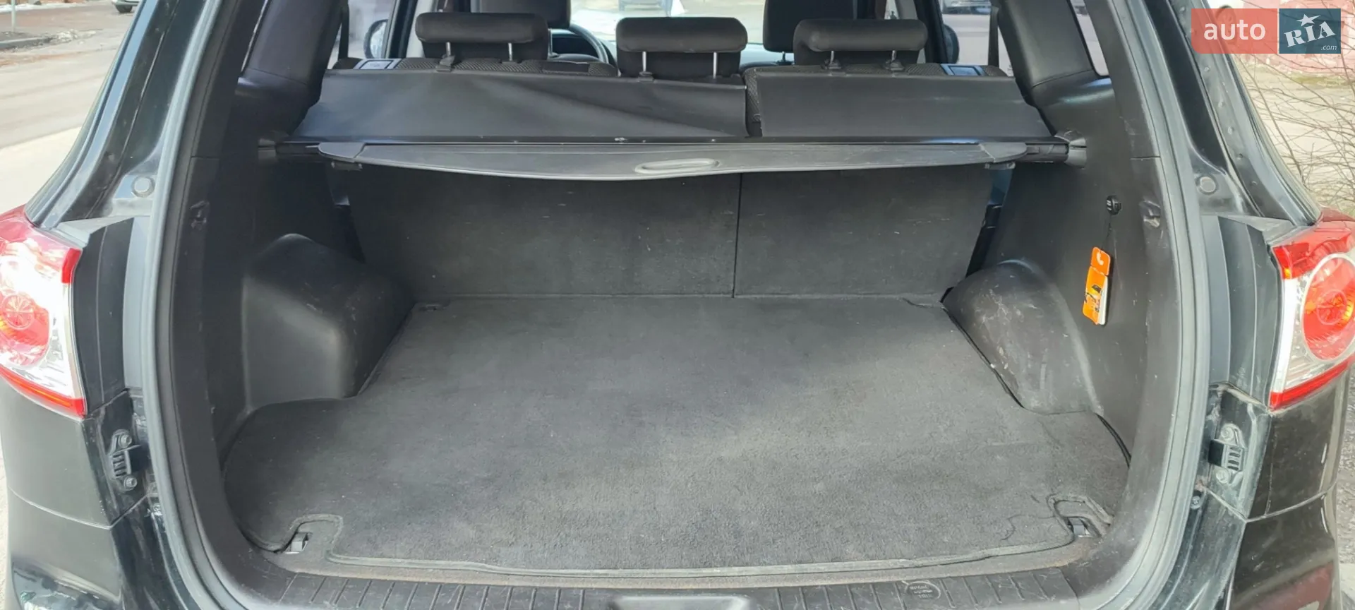 2011 Hyundai Santa Fe - мініатюра 14